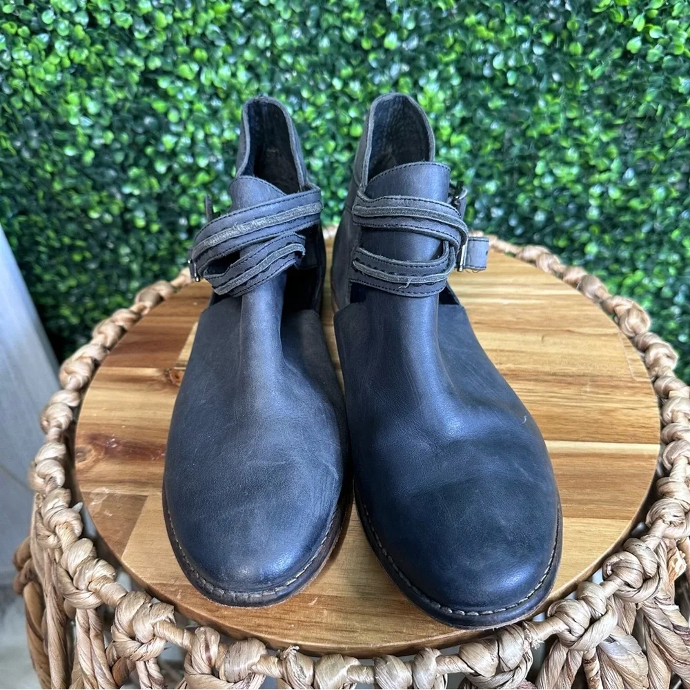 Free people leather booties‎